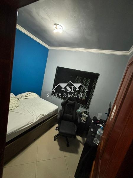 Casa à venda com 3 quartos, 90m² - Foto 12