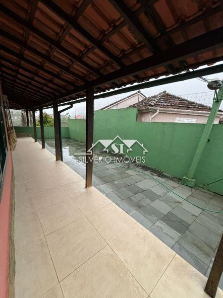 Casa à venda com 3 quartos, 90m² - Foto 13