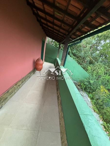 Casa à venda com 3 quartos, 90m² - Foto 14