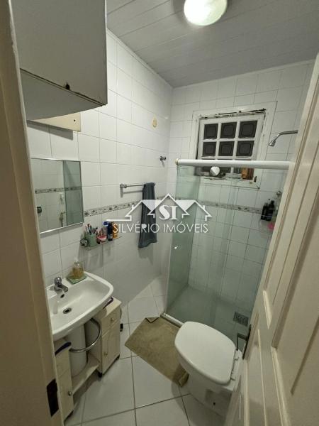 Casa à venda com 3 quartos, 90m² - Foto 17
