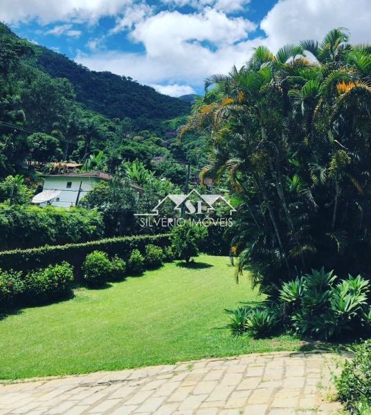 Casa à venda com 3 quartos, 2350m² - Foto 3