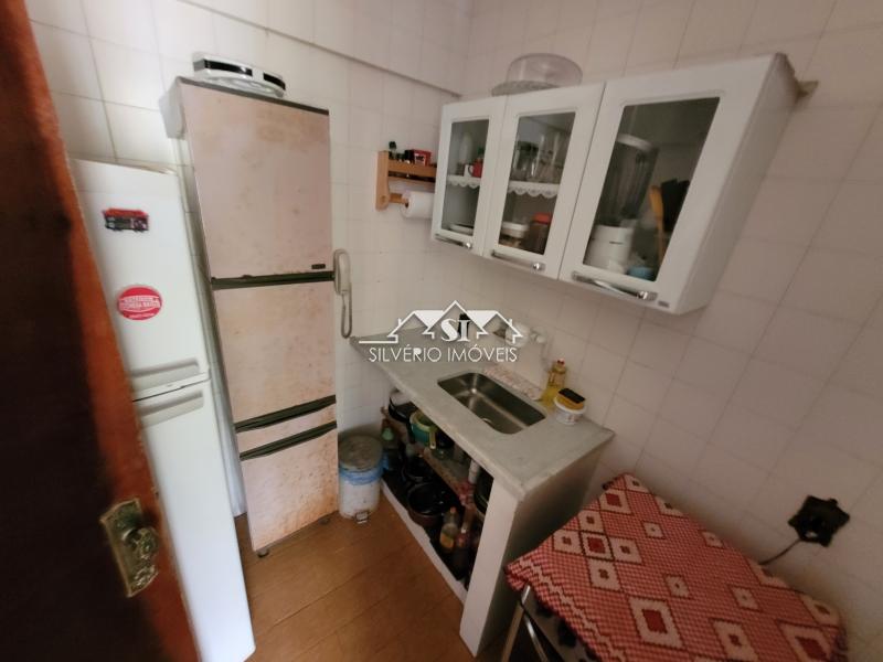 Apartamento à venda com 1 quarto, 50m² - Foto 8