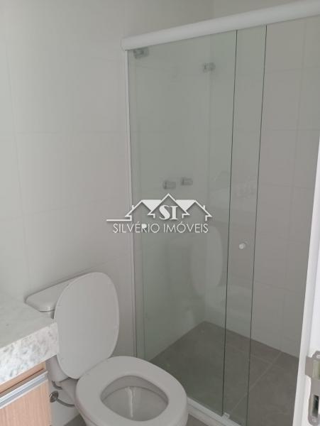Apartamento à venda com 2 quartos, 69m² - Foto 4