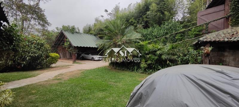 Casa à venda e aluguel com 3 quartos, 250m² - Foto 6