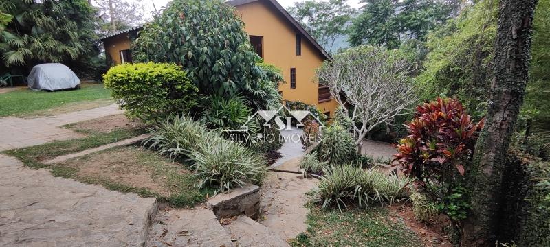 Casa à venda e aluguel com 3 quartos, 250m² - Foto 7