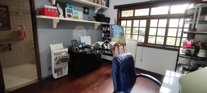 Casa à venda e aluguel com 3 quartos, 250m² - Foto 15