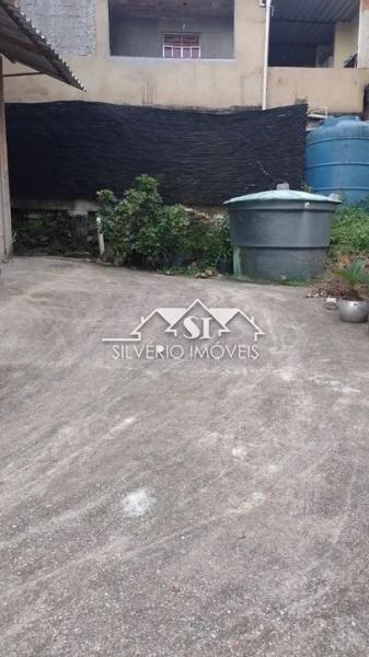 Casa à venda com 4 quartos, 190m² - Foto 4
