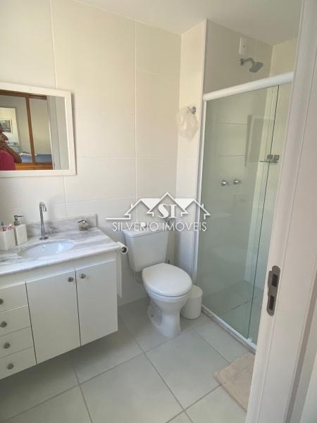 Apartamento à venda com 2 quartos, 66m² - Foto 2