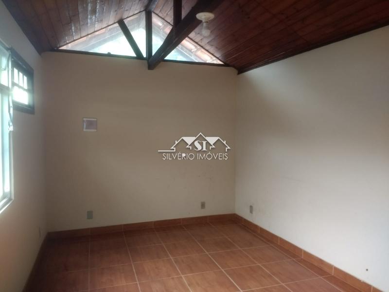 Casa à venda com 5 quartos, 240m² - Foto 6