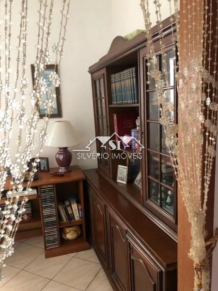 Casa à venda com 4 quartos, 130m² - Foto 9