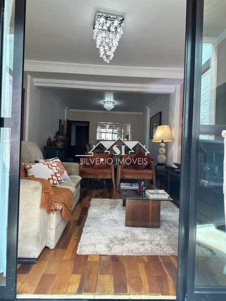 Apartamento à venda com 3 quartos, 140m² - Foto 1