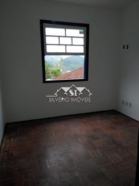 Casa à venda com 3 quartos, 60m² - Foto 7