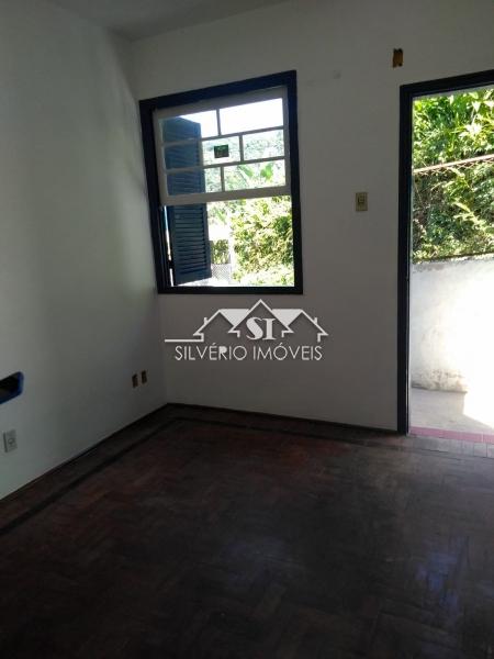 Casa à venda com 3 quartos, 60m² - Foto 8