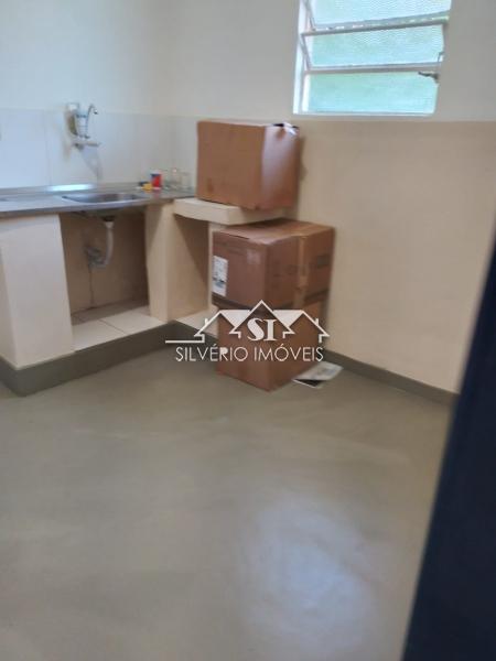 Casa à venda com 3 quartos, 60m² - Foto 9
