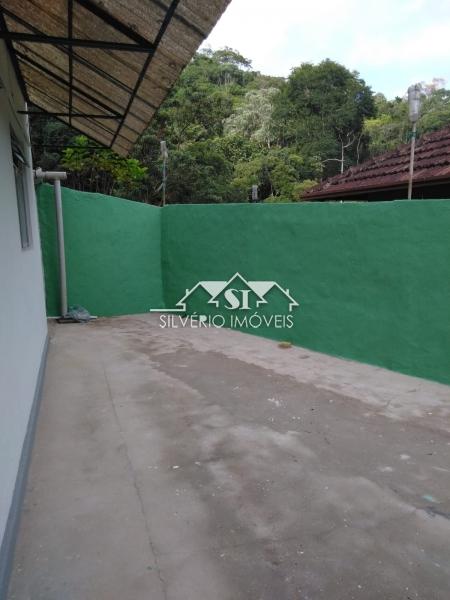 Casa à venda com 3 quartos, 60m² - Foto 13