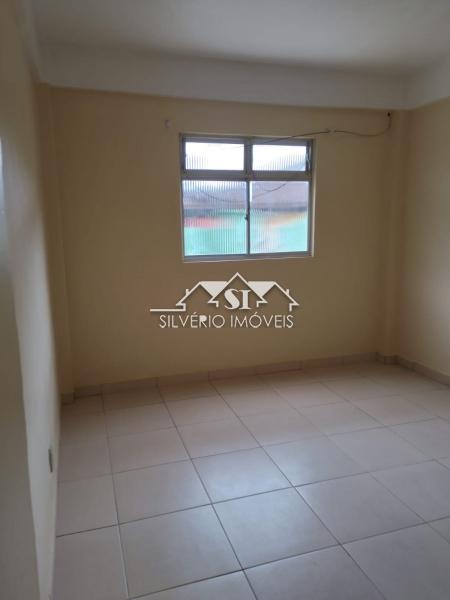 Casa à venda com 3 quartos, 60m² - Foto 5