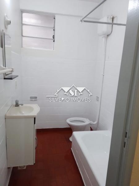 Casa à venda com 3 quartos, 60m² - Foto 11