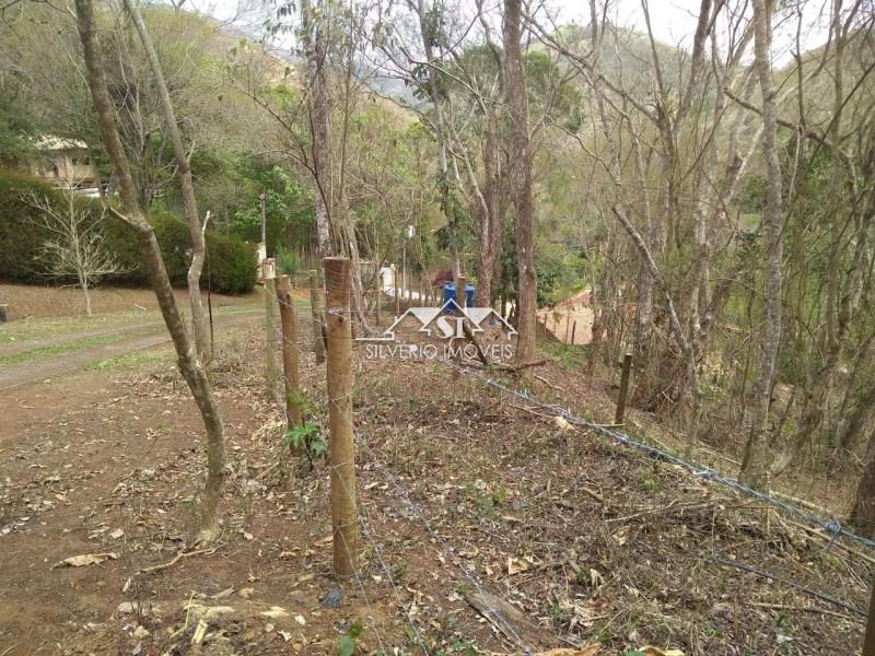 Terreno em Araras - Petrópolis/RJ 