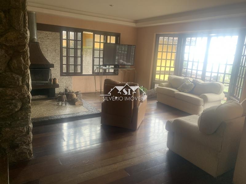 Casa à venda com 4 quartos, 400m² - Foto 2