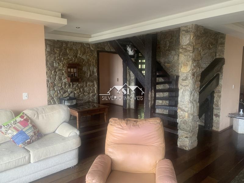 Casa à venda com 4 quartos, 400m² - Foto 4
