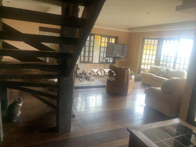 Casa à venda com 4 quartos, 400m² - Foto 12