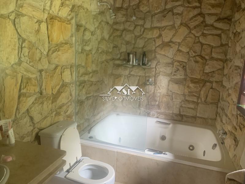 Casa à venda com 4 quartos, 400m² - Foto 35