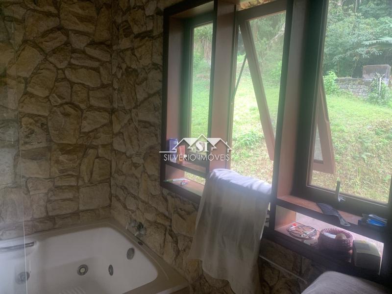 Casa à venda com 4 quartos, 400m² - Foto 36