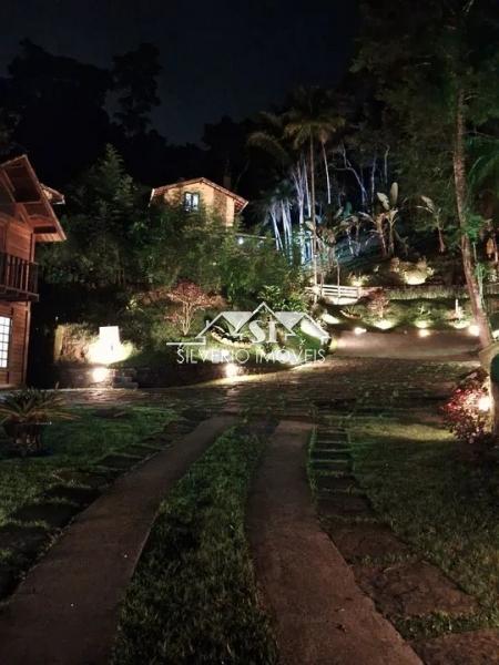 Sítio à venda com 4 quartos, 300m² - Foto 2