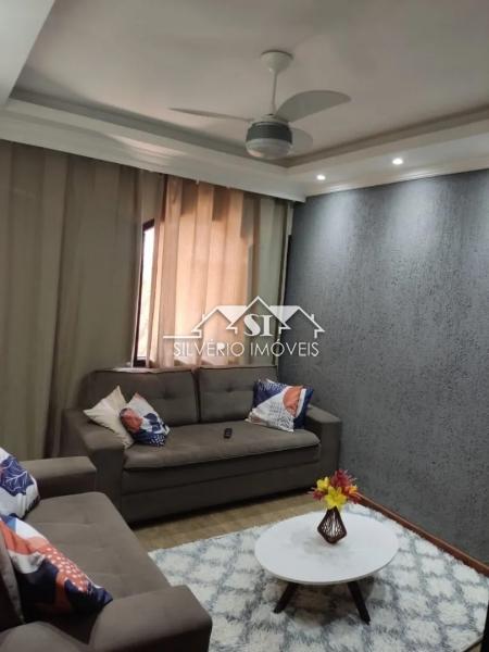 Casa à venda com 6 quartos, 110m² - Foto 2