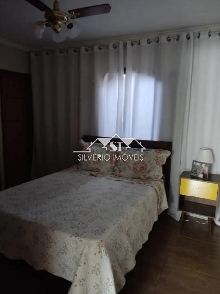 Casa à venda com 6 quartos, 110m² - Foto 14