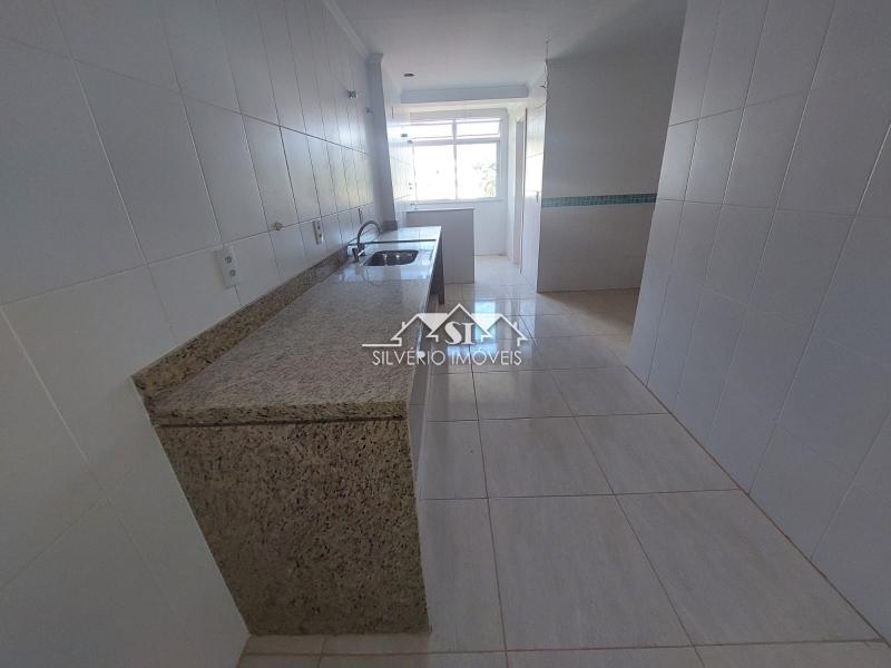Apartamento à venda com 3 quartos, 184m² - Foto 14