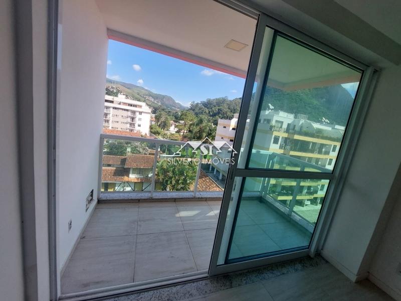Apartamento à venda com 3 quartos, 184m² - Foto 23