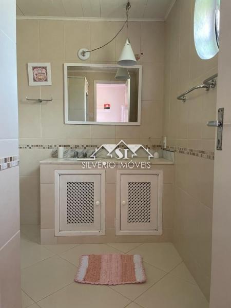 Casa à venda com 4 quartos, 300m² - Foto 17