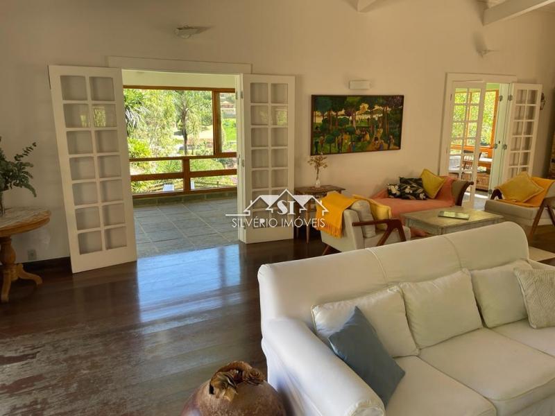 Casa à venda com 4 quartos, 300m² - Foto 23