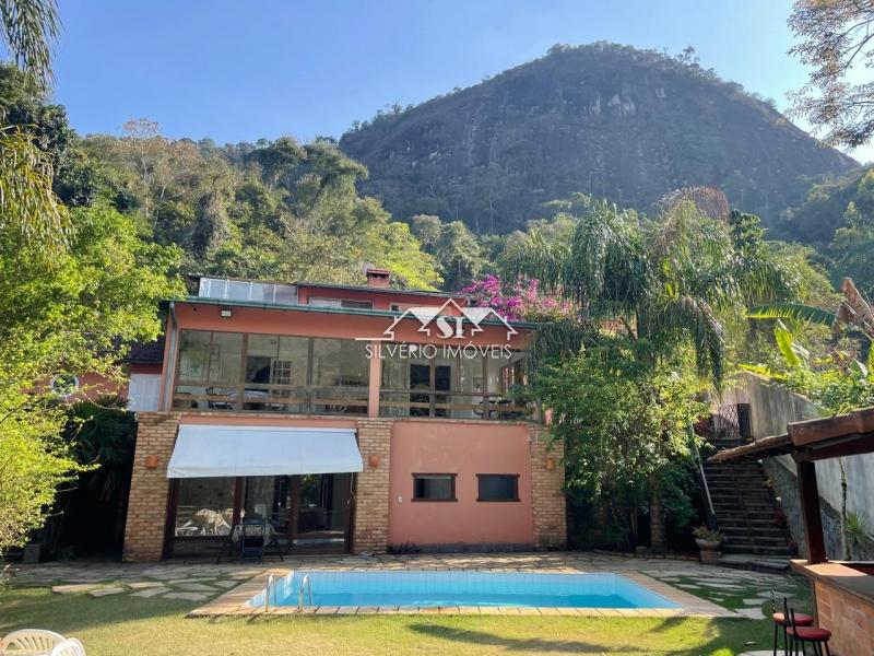 Casa em Corrêas - Petrópolis/RJ  - 4 Quartos