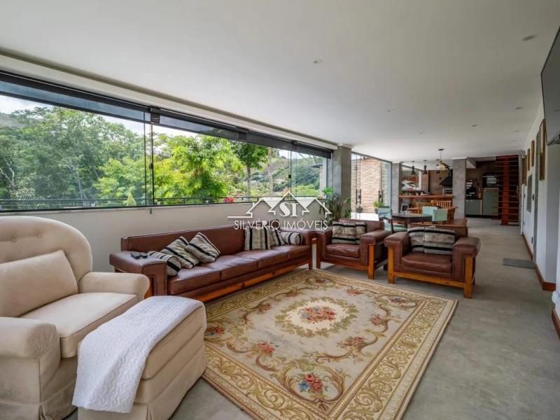 Casa à venda com 5 quartos, 602m² - Foto 2
