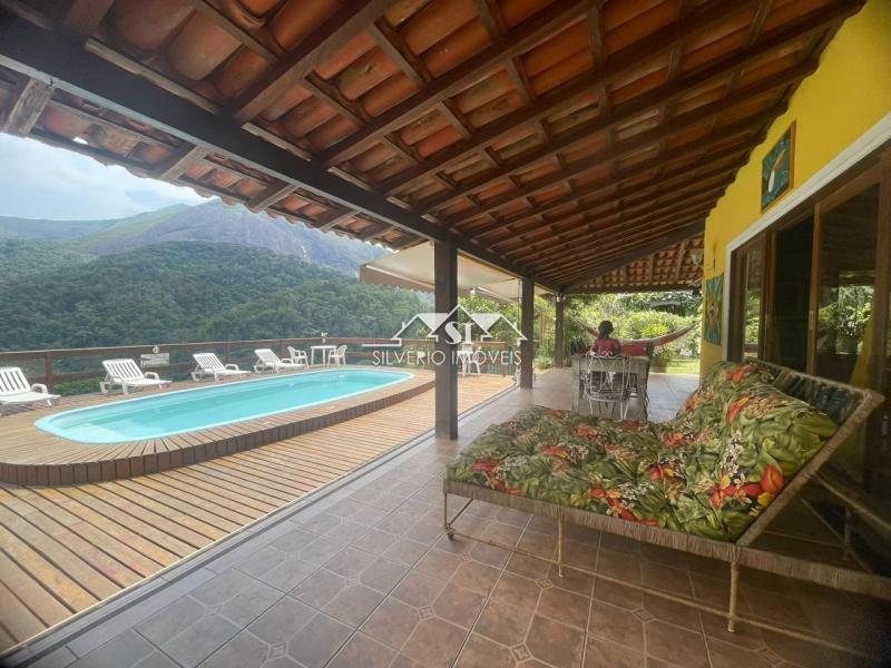 Casa em Itaipava - Petrópolis/RJ  - 4 Quartos