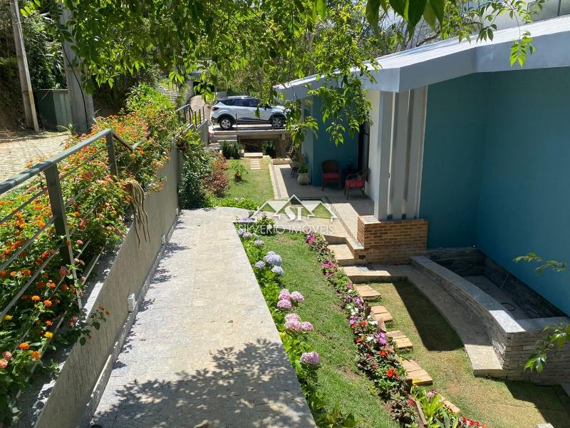 Casa à venda com 5 quartos, 345m² - Foto 2
