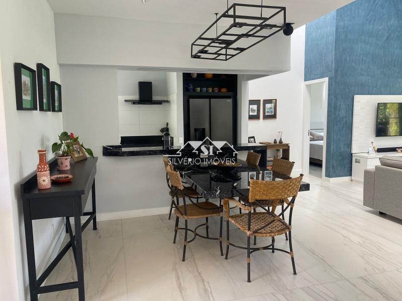 Casa à venda com 5 quartos, 345m² - Foto 4