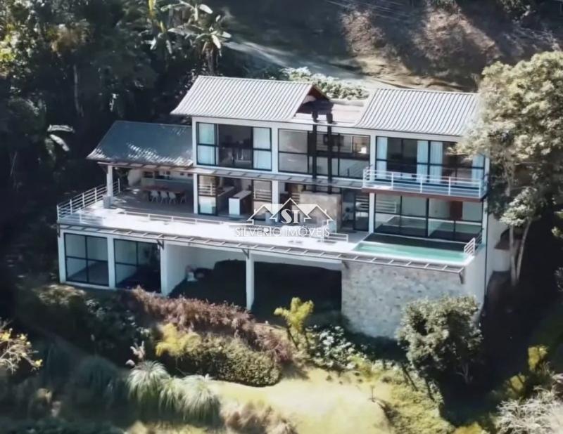 Casa em Itaipava - Petrópolis/RJ  - 5 Quartos
