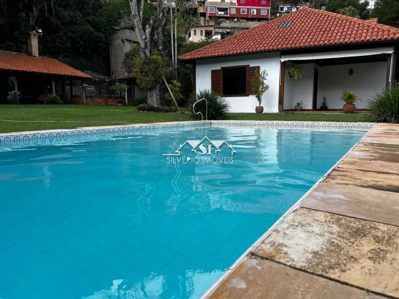 Casa em Itaipava - Petrópolis/RJ  - 3 Quartos