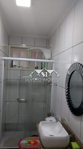 Casa à venda com 2 quartos, 65m² - Foto 7