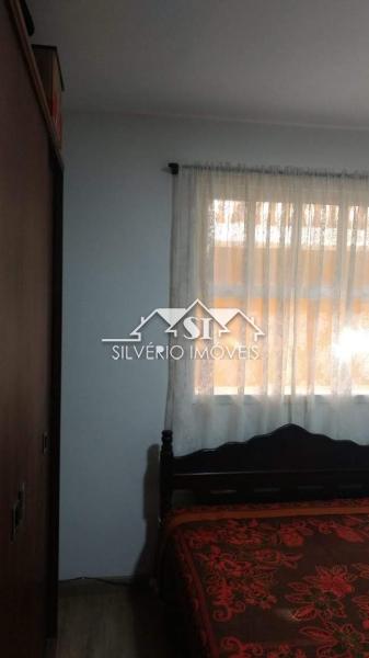 Casa à venda com 2 quartos, 65m² - Foto 3