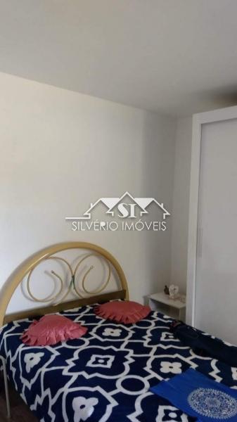 Casa à venda com 2 quartos, 65m² - Foto 4