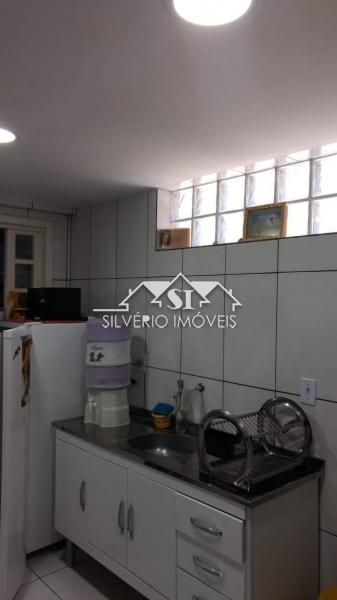 Casa à venda com 2 quartos, 65m² - Foto 5