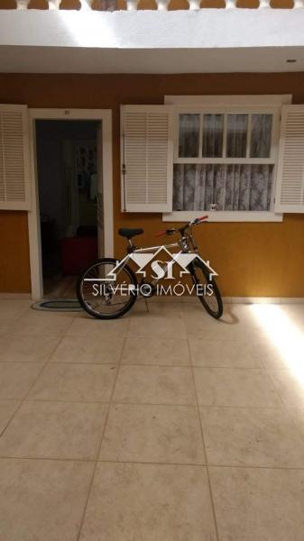 Casa à venda com 2 quartos, 65m² - Foto 10