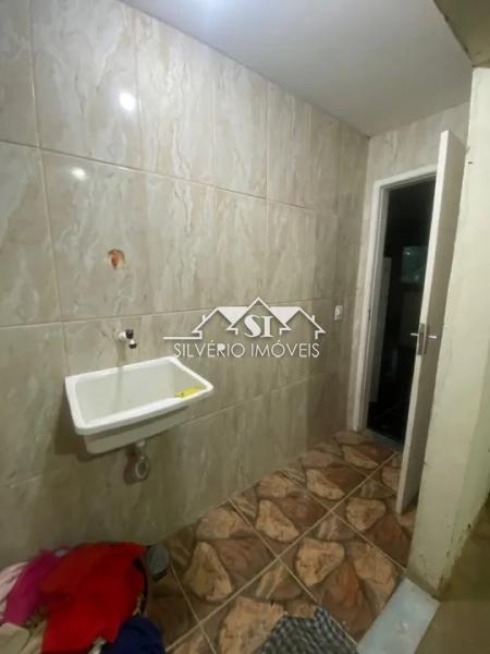 Casa à venda com 3 quartos, 200m² - Foto 10