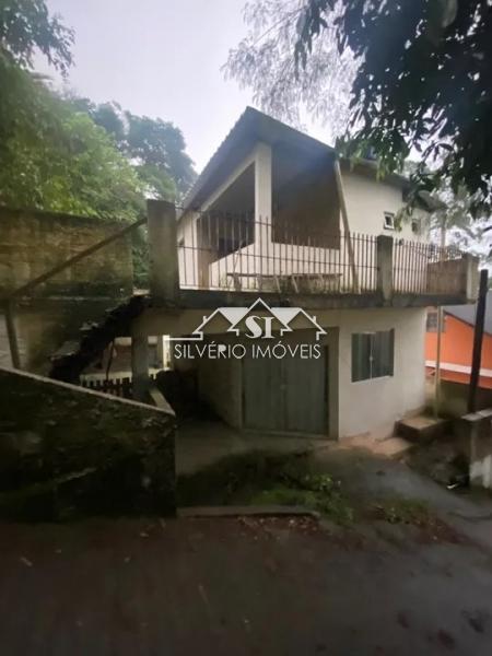 Casa à venda com 3 quartos, 200m² - Foto 3