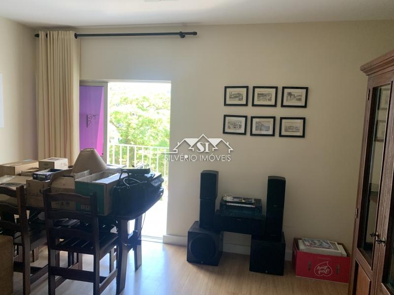 Apartamento à venda com 2 quartos, 80m² - Foto 4