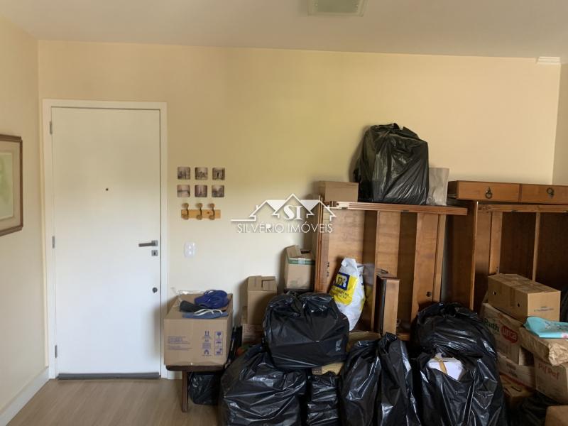 Apartamento à venda com 2 quartos, 80m² - Foto 9